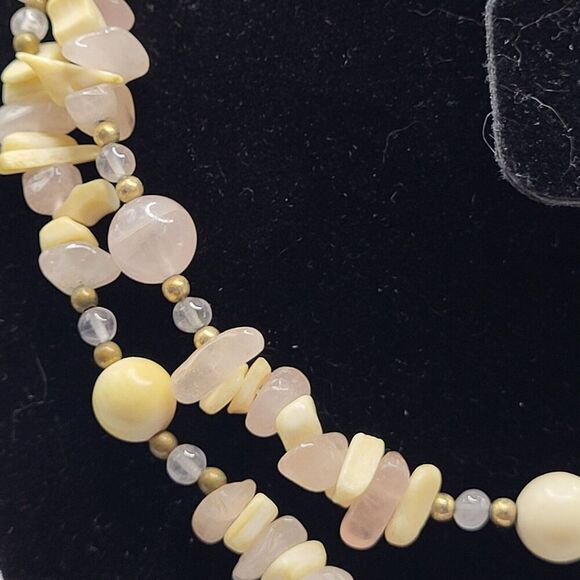 Chunky Vintage Bohemian Rose Quartz and Shell Chip Necklace 32in - Picture 1 of 4